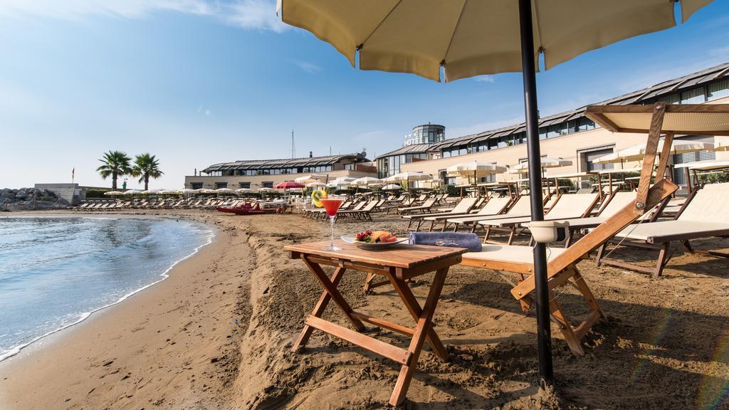 Hotel Riviera Dei Fiori San Lorenzo al Mare Exterior foto